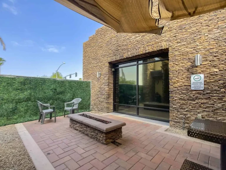 Virtue Recovery Center Sun City West Detox Fireplace Smoking Area_1