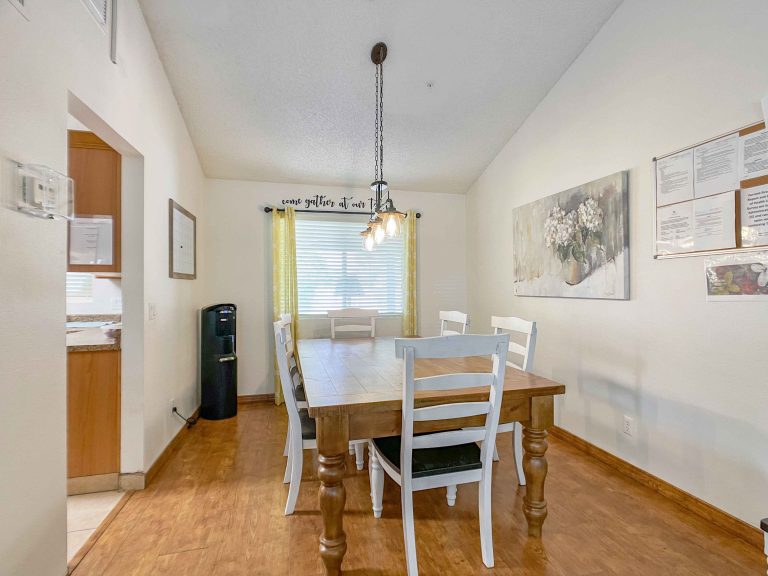 Virtue Recovery Chandler Addiction Treatment Community Dining Area